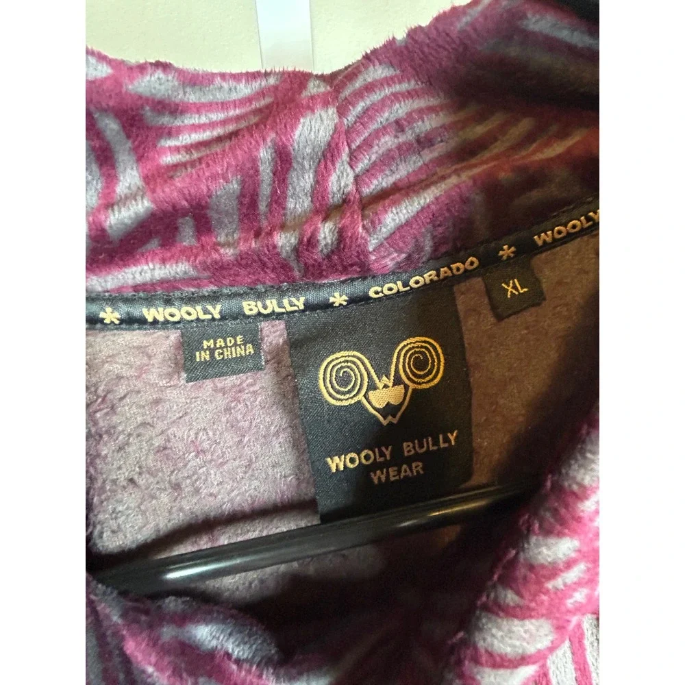 Wooly Bully Wear Colorado Fleece Pullover Women's XL Purple Abstract Top